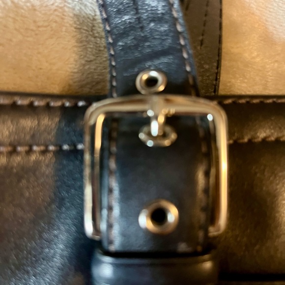 COACH Soft Black Leather Bag Purse Silver Hardware Clean Very Gently Used - Picture 4 of 15